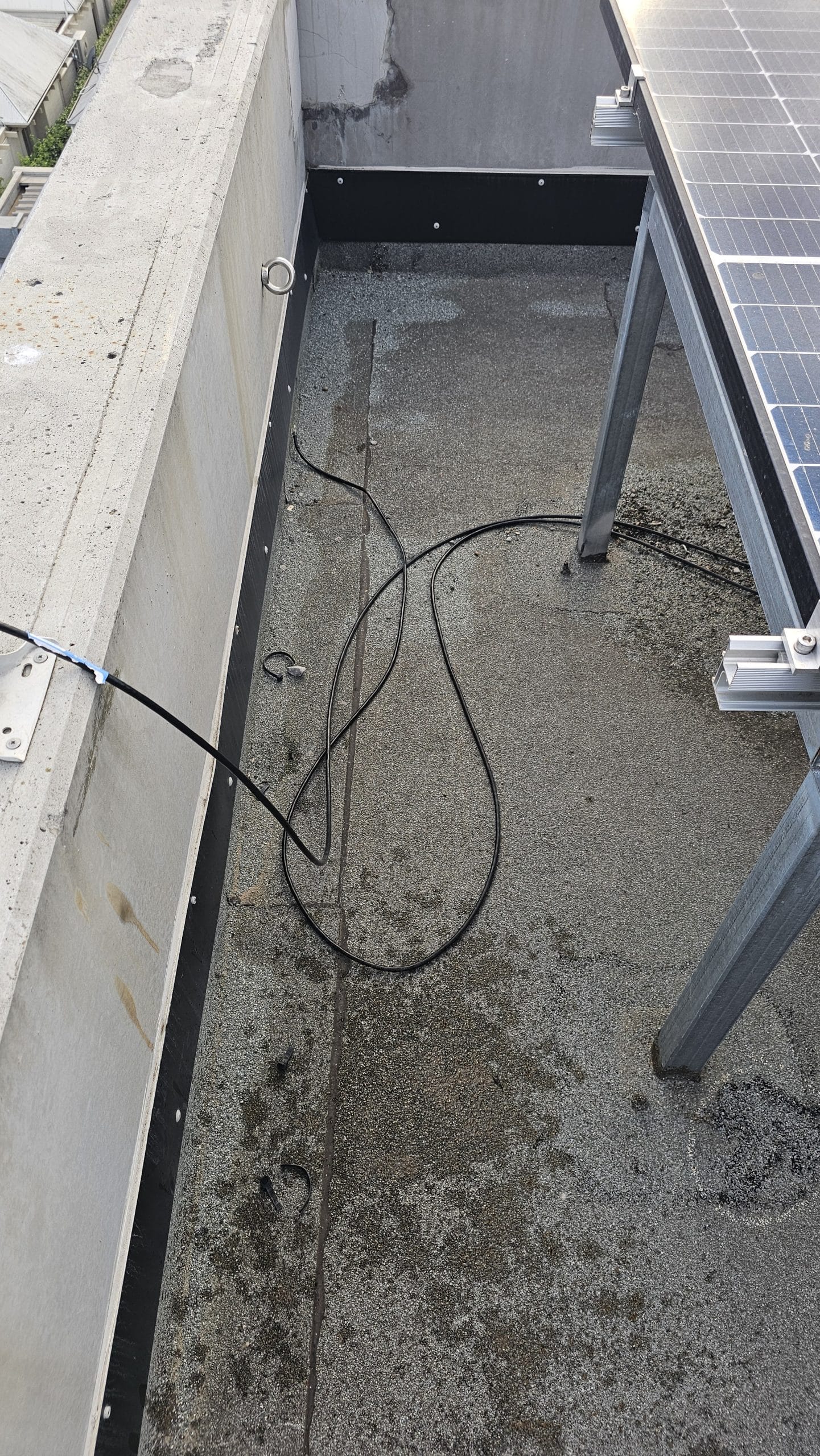 19 Howard St Richmond - Rooftop Cabling Image 1