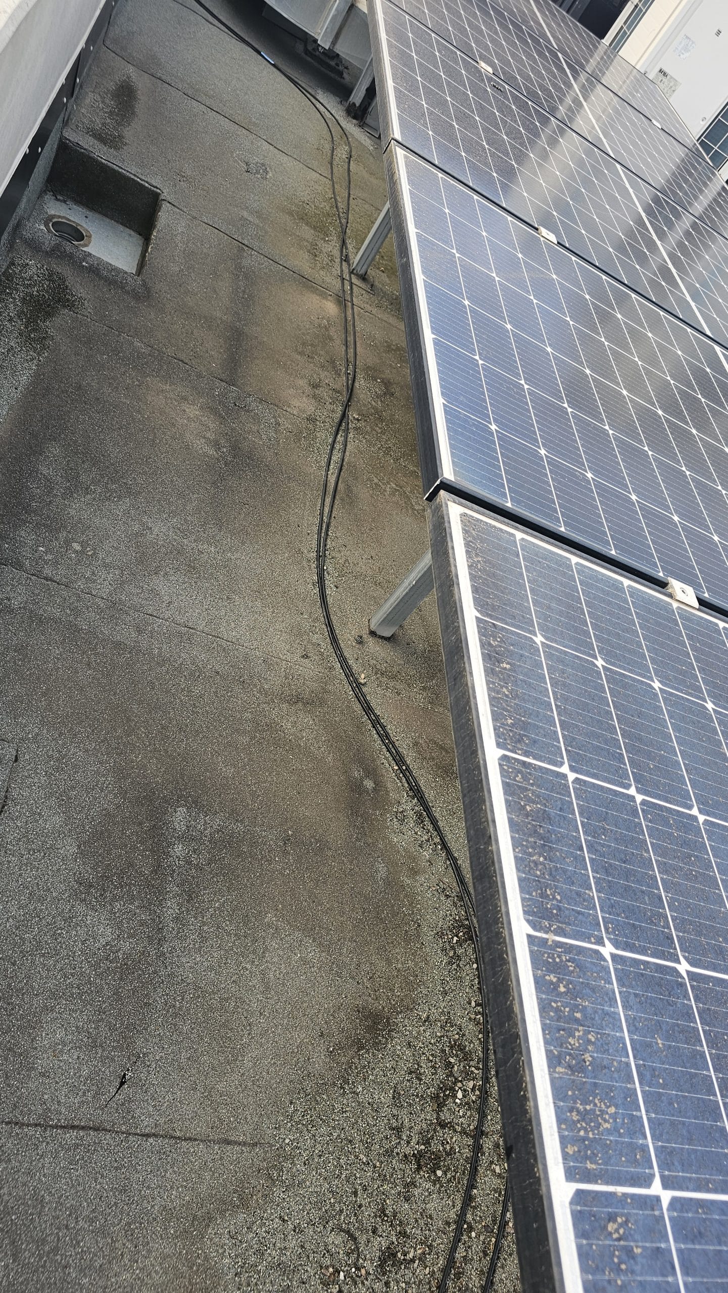 19 Howard St Richmond - Rooftop Cabling Image 2