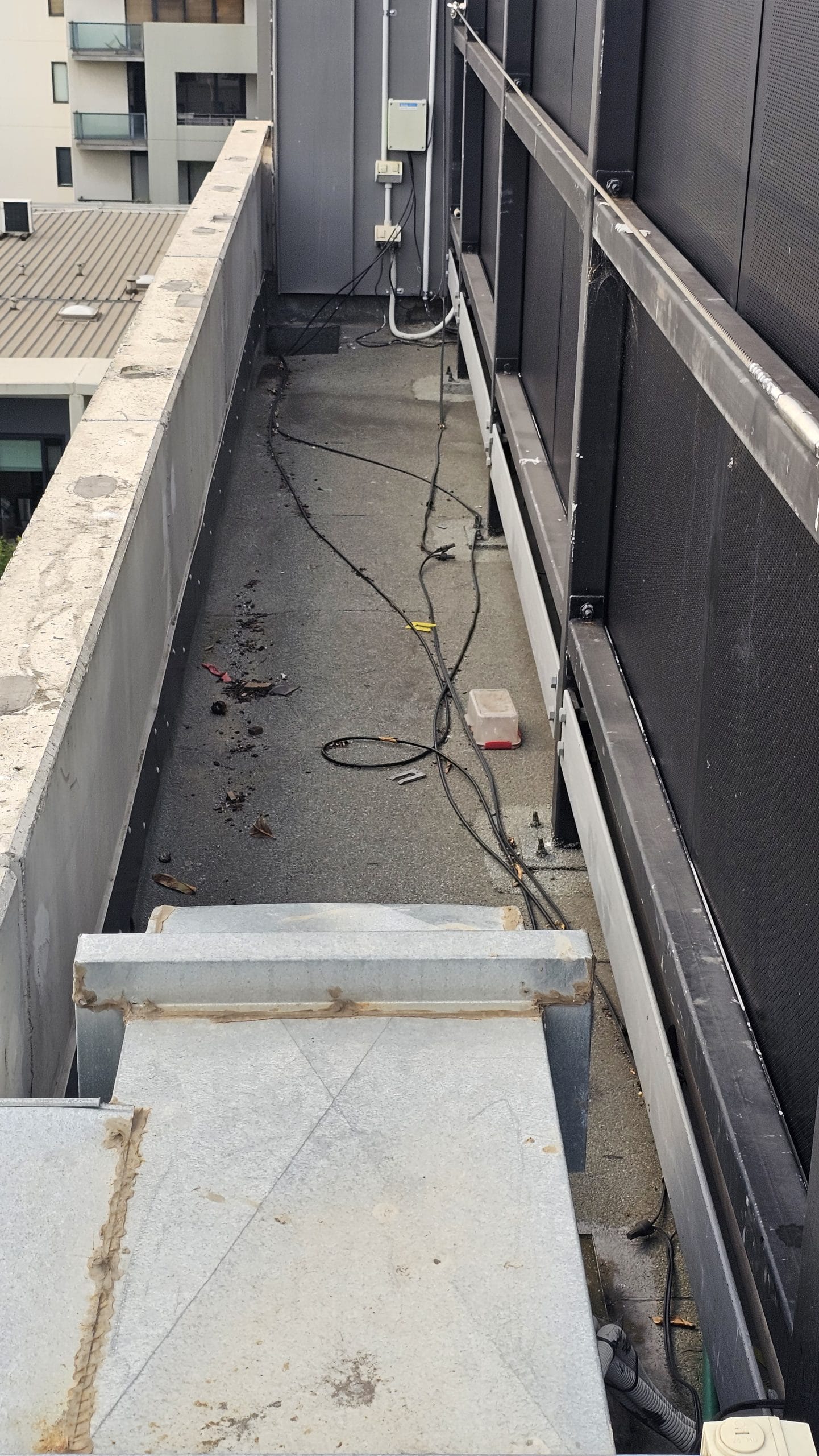 19 Howard St Richmond - Rooftop Cabling Image 3